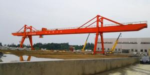 總長(zhǎng)100米門(mén)式龍門(mén)吊